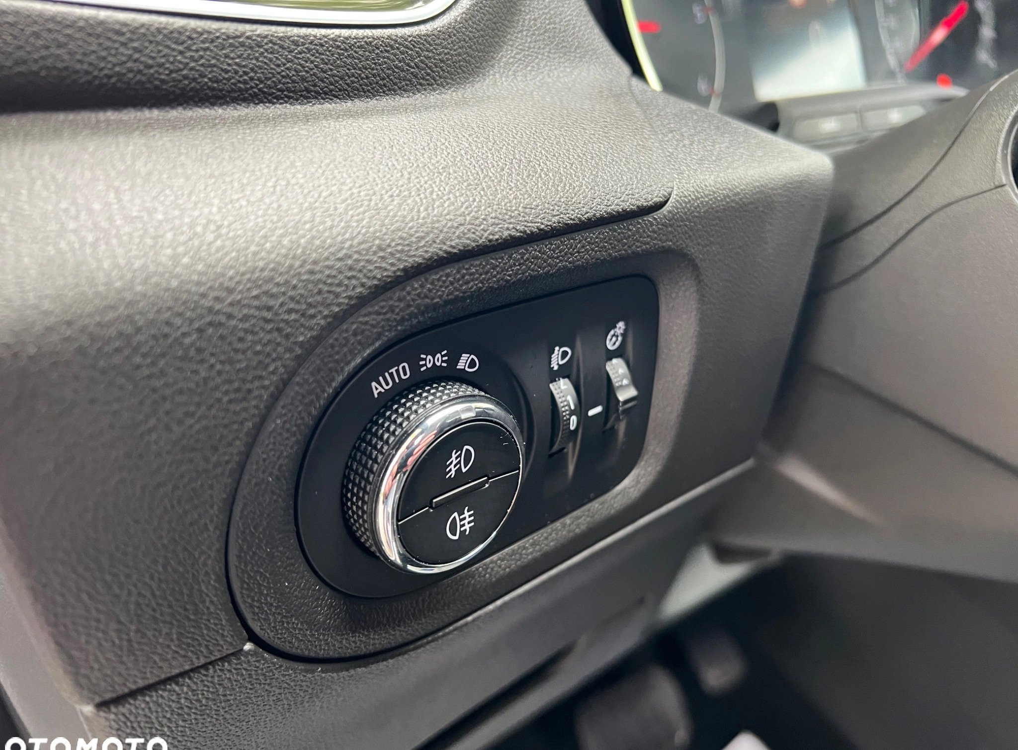 Opel Grandland X cena 63900 przebieg: 167533, rok produkcji 2017 z Siewierz małe 742